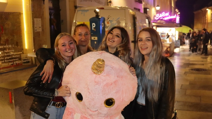 Für ein Kuscheltier vom Markt ist man nie zu groß!