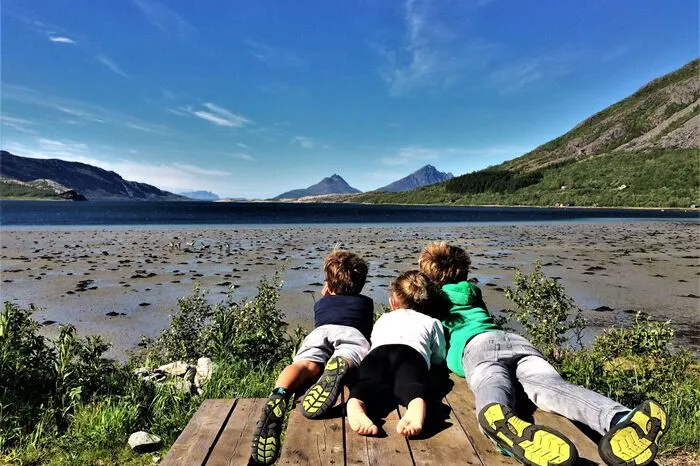 Für die drei Kinder Paul (7), Luis (5) und Rosalie (bald 3) war die Reise eine erste Lebensschule.