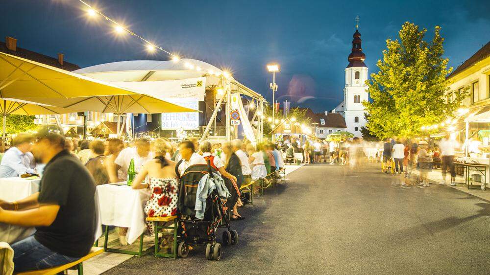 An drei Tagen findet das Weinfest am Fehringer Hauptplatz statt