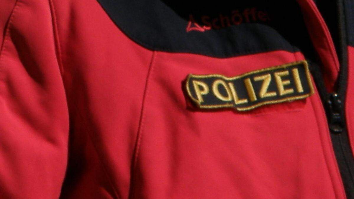 Ein Alpinpolizist leistete Erste Hilfe