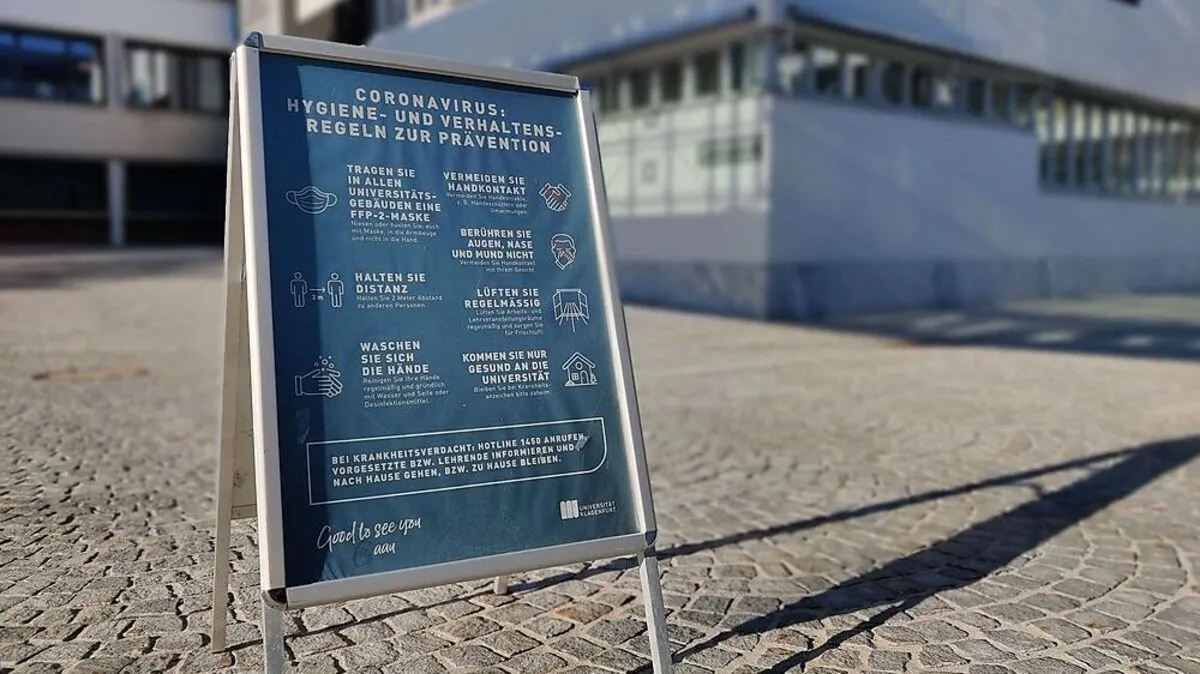 Maske, Desinfizieren und Abstand: Zu den schon vorhandenen Maßnahmen kommt für Präsenzveranstaltungen nun auch noch eine Testpflicht dazu