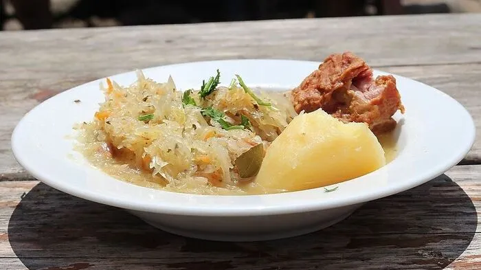 Kraut mit Speck (Symbolbild)