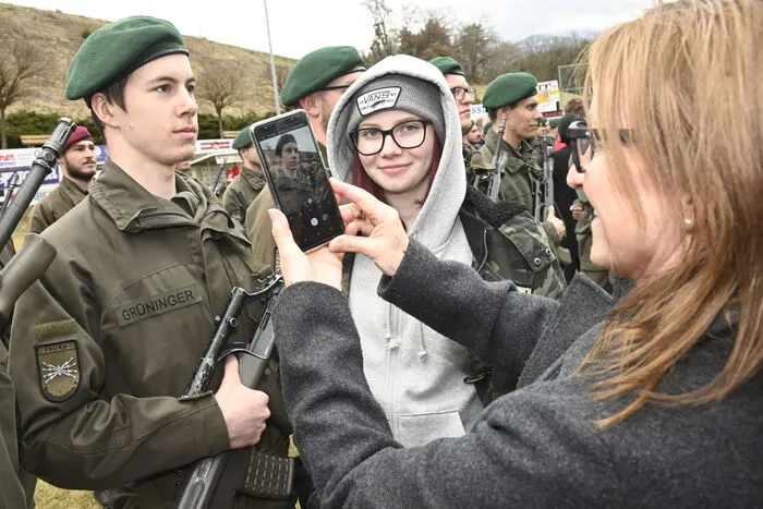 Angehörige nutzten die Gelegenheit zu einem ganz persönlichen Foto mit ihren Angehörigen.