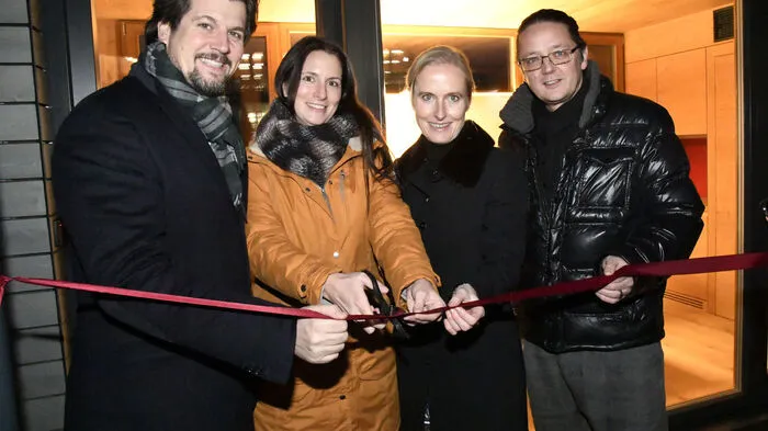 Christoph Kulterer, Silvia Duschnig, Andrea Binggeli und Hermann Dorn eröffneten den ersten Wood Cube.