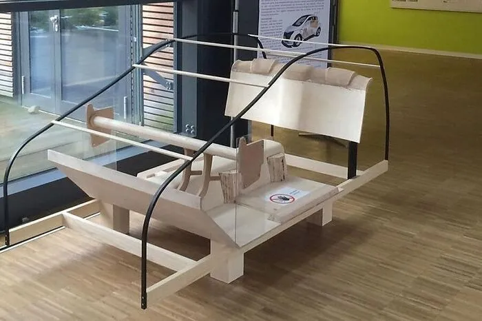 Bei „WoodCAR“ forschen steirische Institutionen, wie Fahrzeugteile durch Holz ersetzt werden könne.