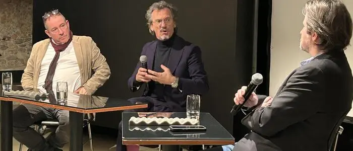 Projektleiter Gobiet (Semmering-Basistunnel) und Schneider (Koralmbahn) diskutieren mit Ernst Sittinger, Mitglied des Editorial-Boards und Chefreporter der Kleinen Zeitung