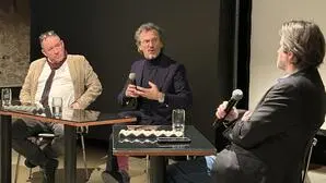  Projektleiter Gobiet (Semmering-Basistunnel) und Schneider (Koralmbahn) diskutieren mit Ernst Sittinger, Mitglied des Editorial-Boards und Chefreporter der Kleinen Zeitung