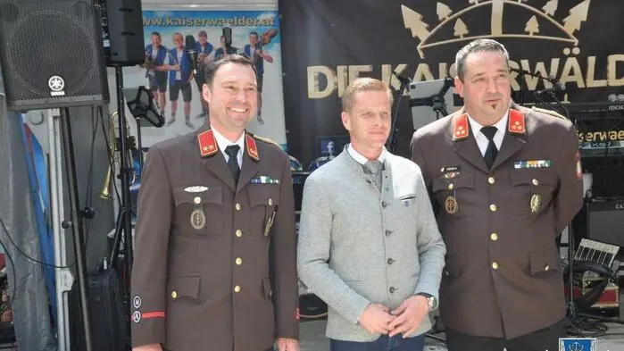 Die Freiwillige Feuerwehr Passail lud am Sonntag, 31. Mai, zum traditionellen Frühschoppen. Kommandant Andreas Höfer eröffnete das Fest. Er durfte da zahlreiche Gäste begrüßen, darunter Bürgermeister Patrick Rosenberger.