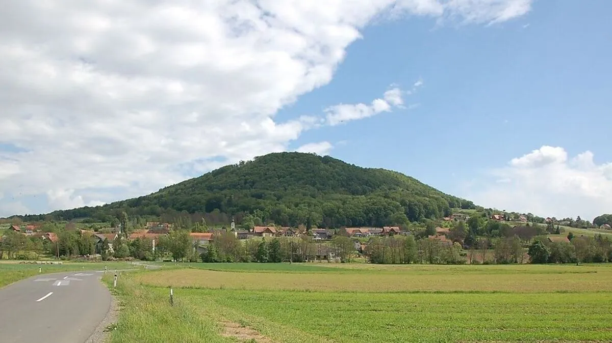 Blick auf den Königsberg bei Tieschen