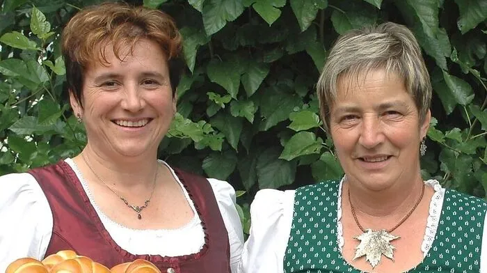 Leibnitzer Bezirksbäuerin Johanna Aust und Stellvertreterin Grete Kirchleitner