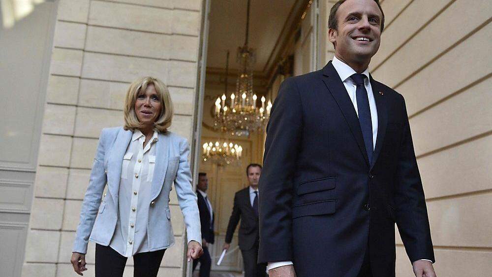 Emmanuel Macron mit seiner Frau Brigitte