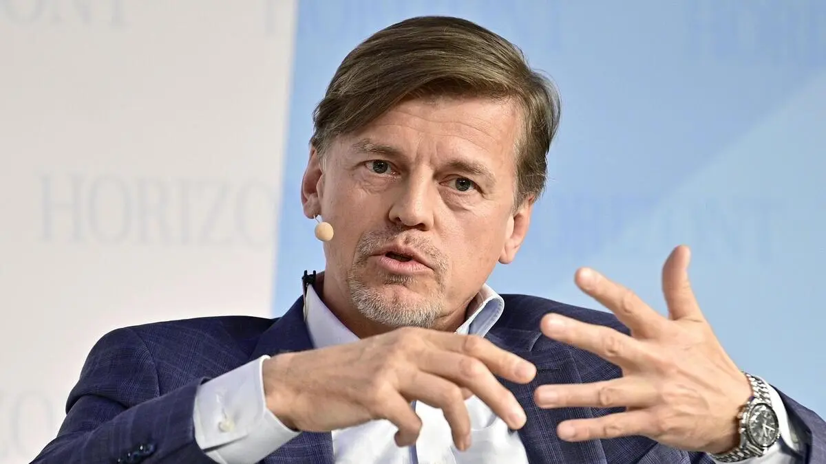 Völkerrecht schützt uns nicht mehr: Neos-Abgeordneter Veit Dengler