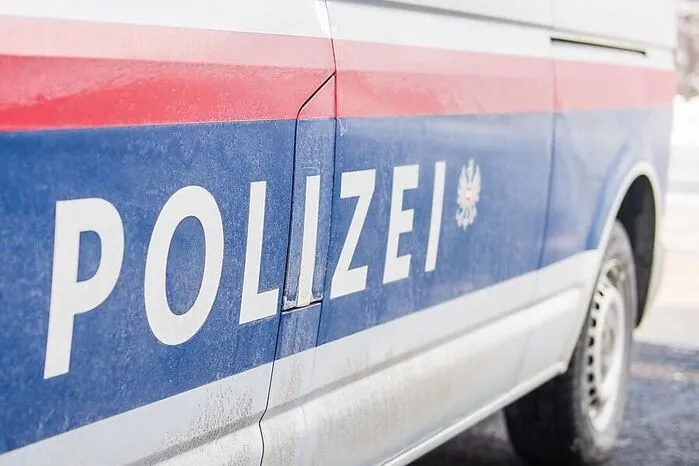 Nachdem eine 15-Jährige mit Marihuana erwischt worden war, stieß die Polizei bei ihrem Vater unter anderem auf eine Hanf-Plantage.