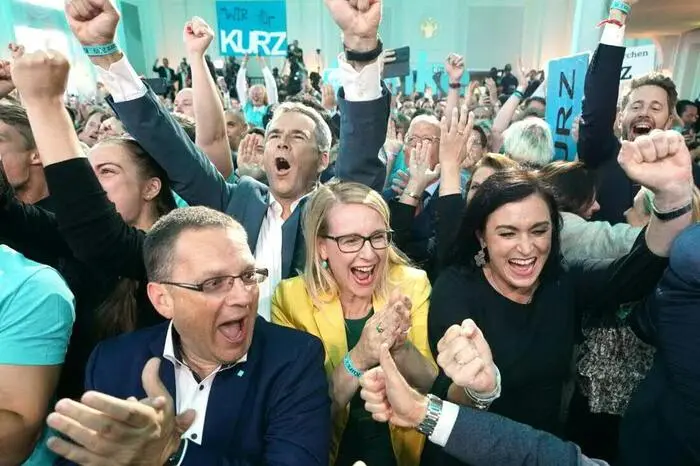 Die erste Hochrechnung wies 37 Prozent für Sebastian Kurz und seine Partei aus.