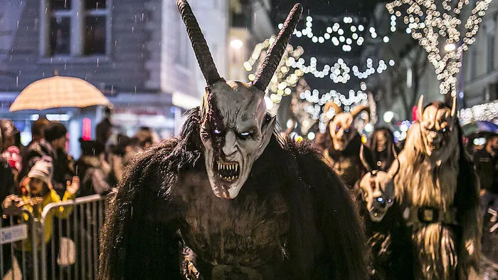 Der Krampuslauf in der Klagenfurer Innenstadt