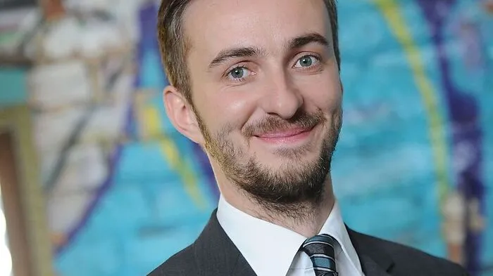 Jan Böhmermann sorgt wieder für schrägen Humor
