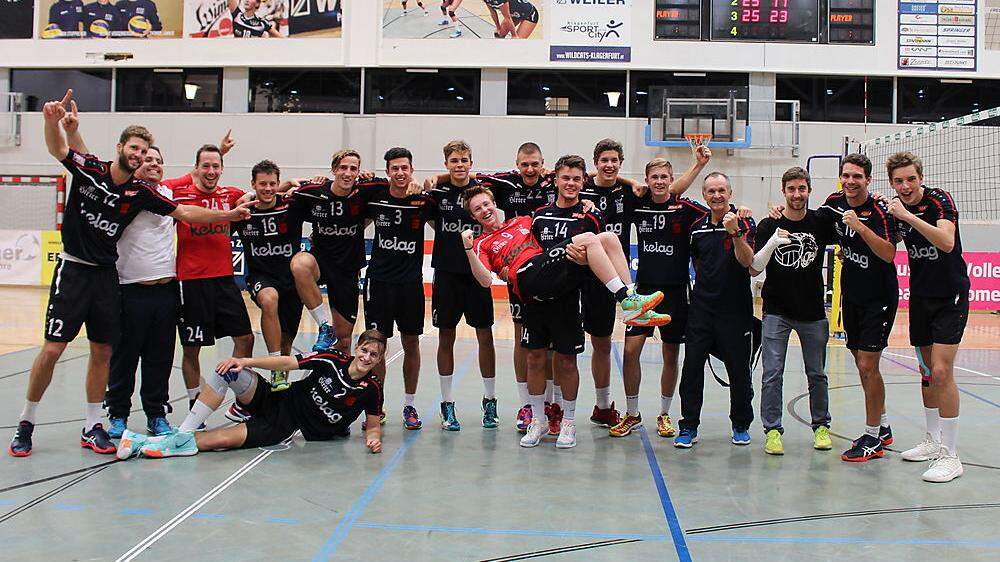 Die Wörther-See-Löwen jubeln über den Sieg im österreichischen Volleyball-Cup gegen Aich/Dob
