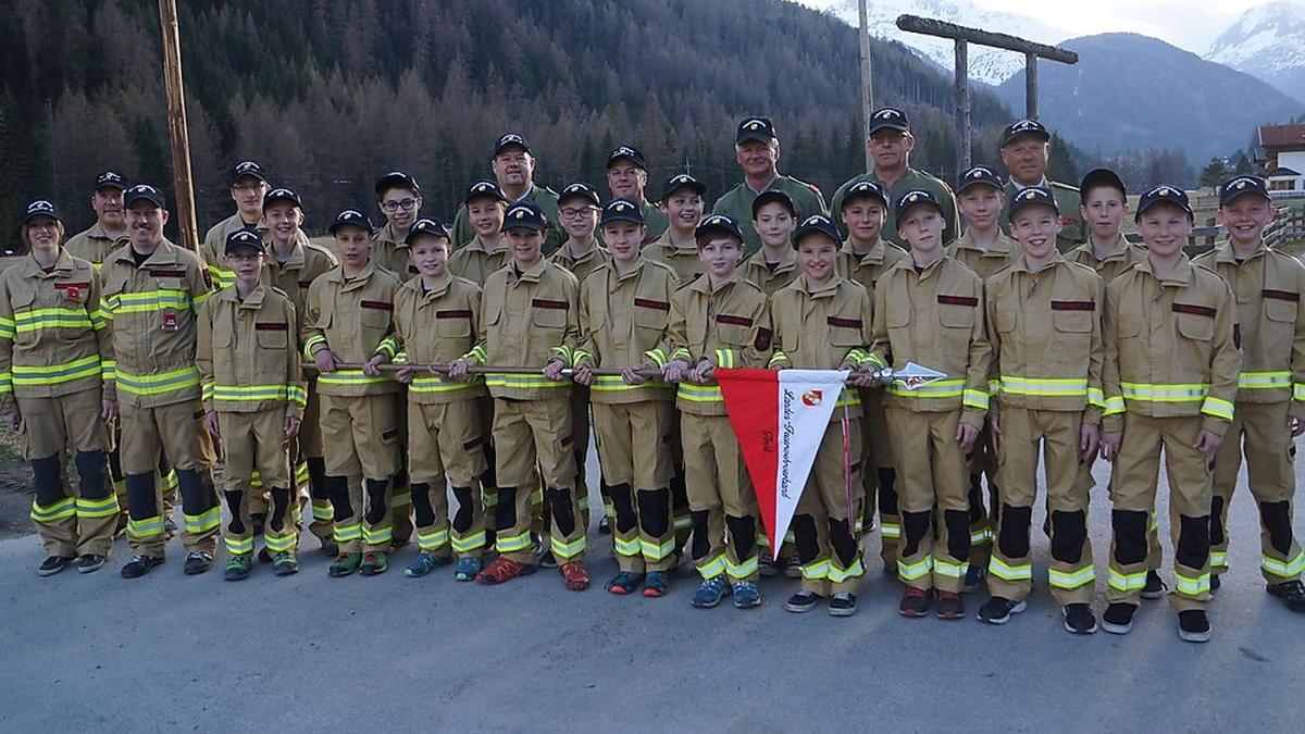 Die Mannschaft der Feuerwehrjugend Defereggental 