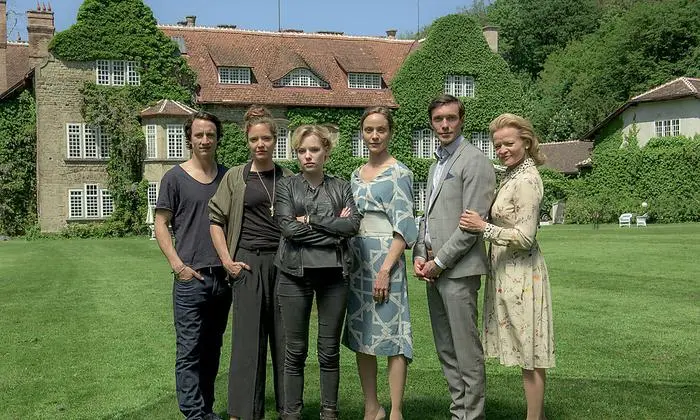 Laurence Rupp, Patricia Aulitzky, Julia Richter, Jeanette Hain, Christoph Luser und Michou Friesz