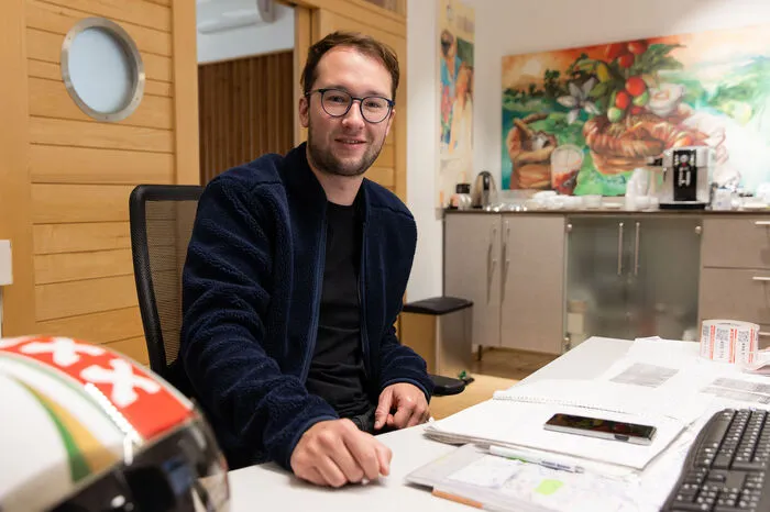 Adi Kern ist für die Versteigerungsabwicklung zuständig.