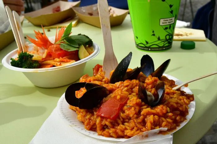 Bis zum Sonntag steht der Hauptplatz mit dem Street Food Market ganz im Zeichen internationaler Kulinarik