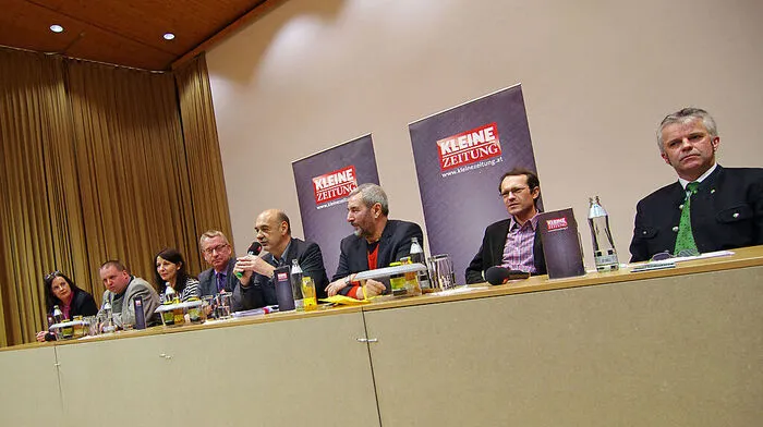 Von links: Bettina Hofer, Reinhard Richter, Annemarie Conc, Ulf Tomaschek, Manfred Wegscheider, Peter Vogl, Clemens Perteneder und Andreas Handlos