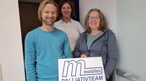 Diplomsozialarbeiter Martin Stablhofer, Ärztin Renate Parz und DGKP Margarethe Isenberg vom mobilen Palliativteam Hartberg/Weiz