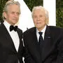 Kirk und Michael Douglas feiern 103. Geburtstag und Globe-Nominierung