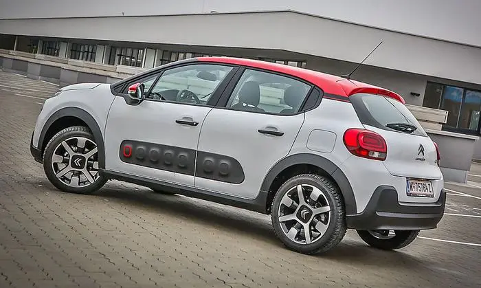 Die optionalen Airbumps schützen vor Parkremplern