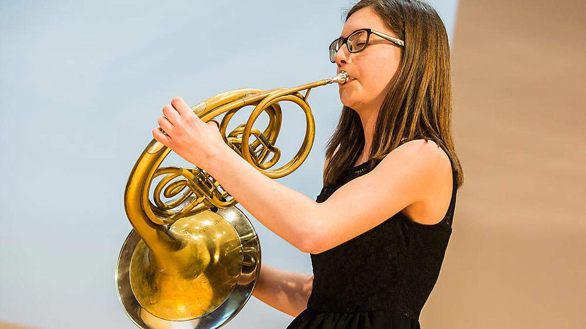 Kathrin Kurej aus Neuhaus spielt seit neun Jahren Horn