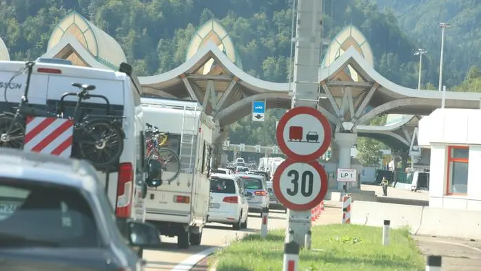 Nach dem starken Reisewochenende ist auch am Montag viel los auf der A11