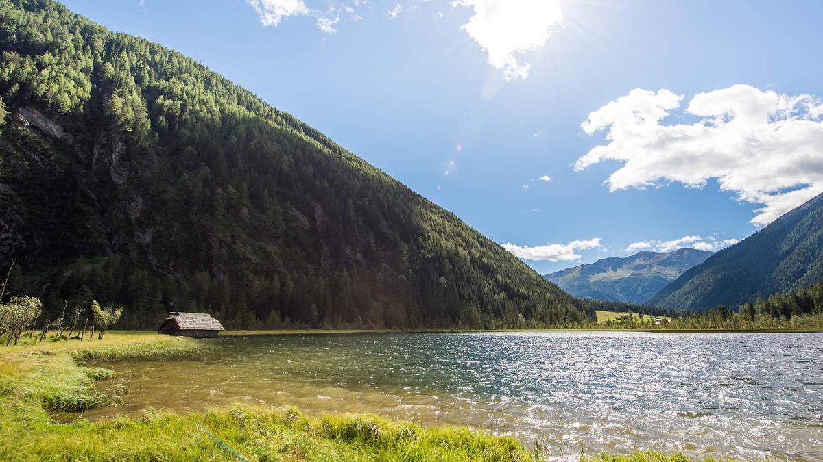 Der Stappitzer See in Mallnitz ist laut der Platzwahl 2022 der schönste Wasserplatz Oberkärntens