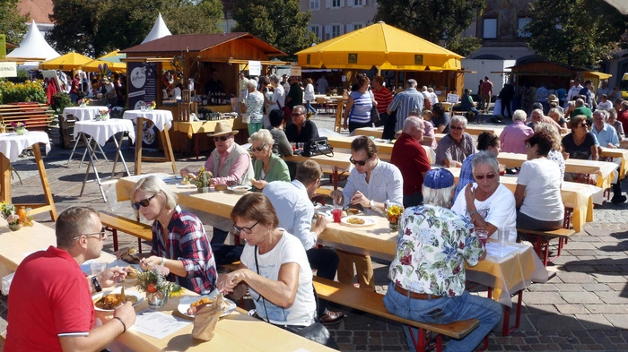 Eine Vielzahl von Besuchern kam auch in diesem Jahr wieder zum bekanntesten Kürbisfeld der Region.