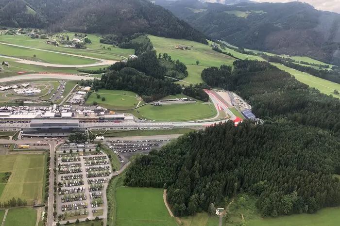 Die Tribünen bleiben leer