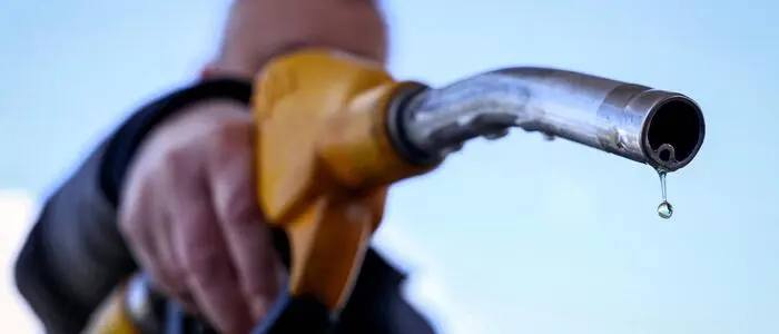 Benzin und Diesel verteuern sich stärker als Rohöl | Die Krisenherde wirken sich tagesaktuell auf die Treibstoffpreise aus