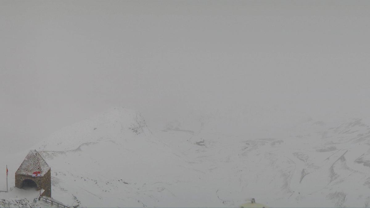 Aufgrund der Schneefälle bleibt die Großglockner Hochalpenstraße bis Sonntag gesperrt