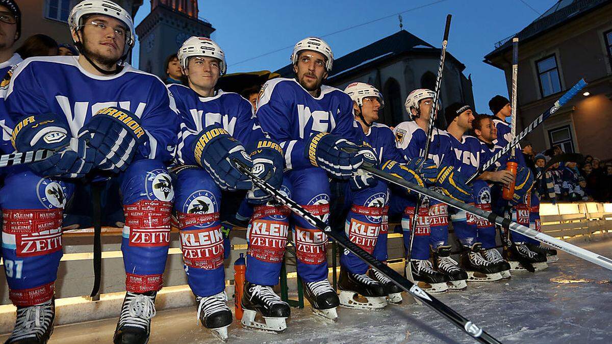 Hartl (links) war zwei Jahre in Villach