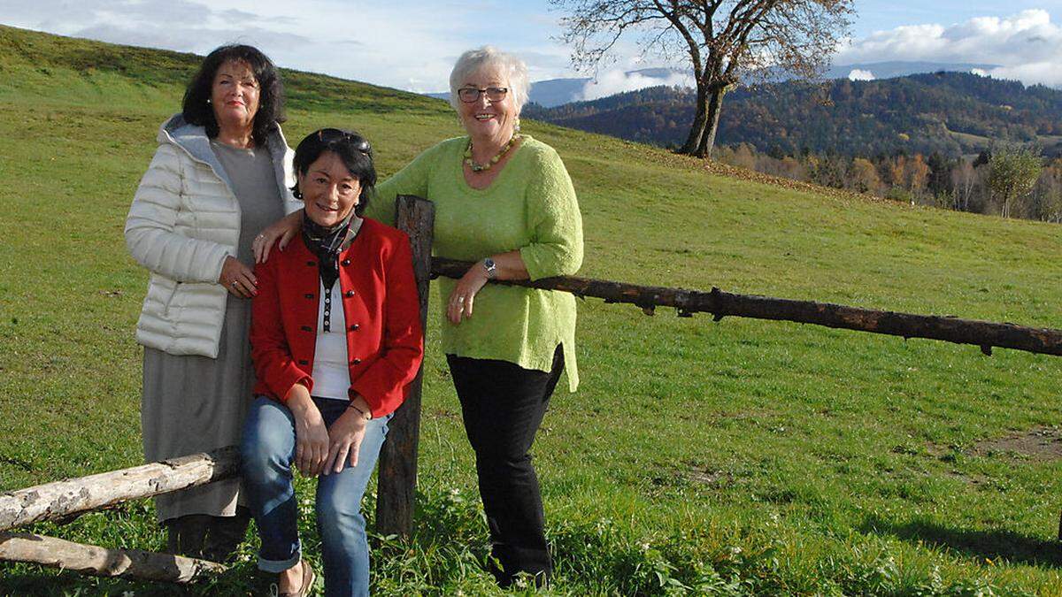 Die Damenrunde Marie-Luise Wohlesser, Sieglinde Liesinger und Gisela Karl (von links) 	