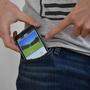 Lassen Mobilfunker ihre Kunden mit der Pauschale tiefer in die Taschen greifen als erlaubt?