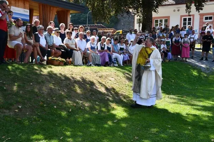 Das Stadtfest wird alljährlich am Vormittag mit einem Festgottesdienst im Stadtpark gefeiert.
