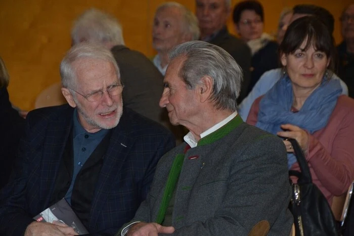 Zahlreiche Besucher ließen sich den spannenden Vortrag nicht entgehen.