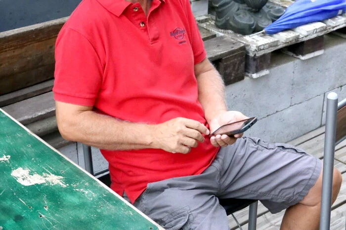 Hausherr Josef Kuhs (Foto) konnte neben der Maria Saaler Künstlerin unter anderen Flex-Quality-Direktor Peter Müller, Volksschuldirektor Gerold Leitner, Vorwerk-Handelspartner Berthold Dörflinger sowie den ehemaligen Molkereidirektor Herbert Pistotnig willkommen heißen. 
