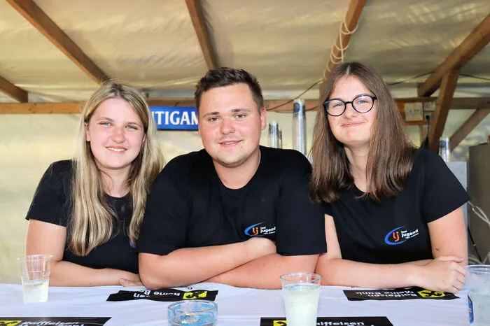 Bis in die frühen Morgenstunden konnten die vielen Besucher ein Fest mit vielen Abwechslungen auf dem Monte Capanna vulgo Schopper genießen.