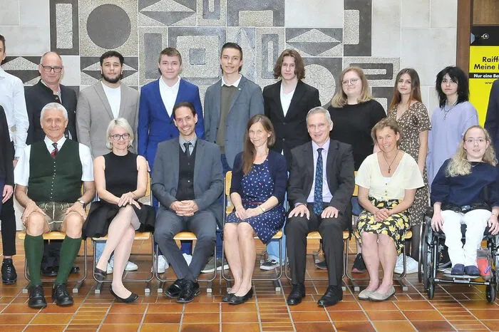 Omud Atas, Marie Berger, Adnan Duratovic, Simon Helml, Jakob Mayer, Katarina Paric, Johannes Seebacher, Aleksandar Stankovic, Aliah Winkler und Adre Wrede