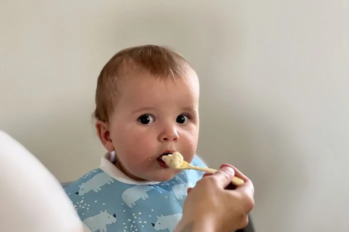 Nino kam am 18. November per geplantem Kaiserschnitt zur Welt - völlig gesund.