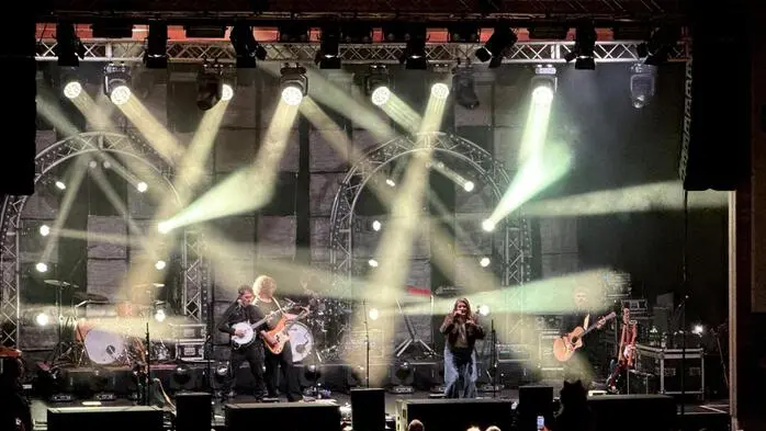 Freitagabend stand ein besonderes Sommer-Open-Air mit außergewöhnlichen Acts in Pöllau bei Hartberg auf dem Programm.