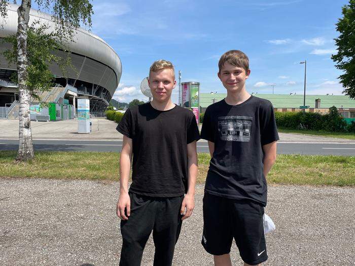 Anton und Nico aus Passau: Rammstein und GTI-Treffen stehen auf ihrem Urlaubs-Zettel