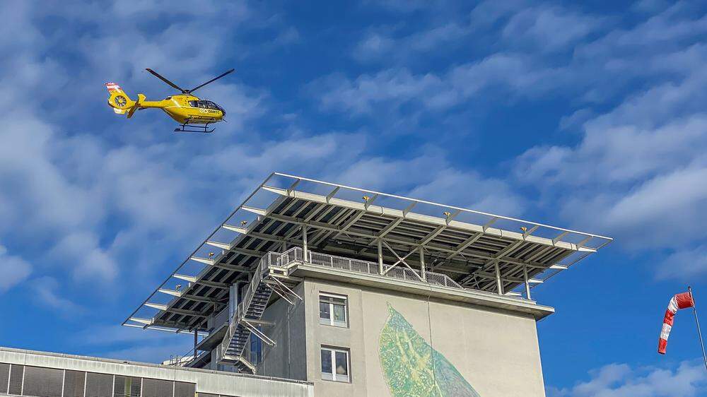 Personalnot und schwierige Umstände: Grazer Uniklinik musste Patienten nach Kärnten fliegen