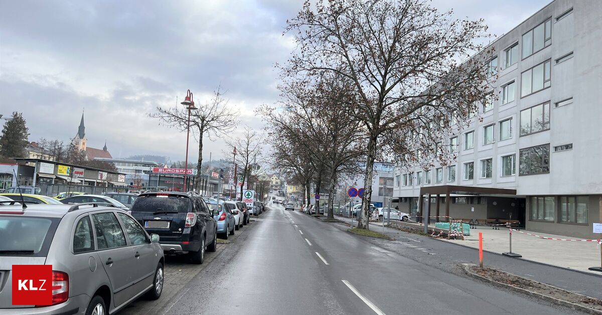 In-Gleisdorf-SUV-Lenker-fuhr-Mann-ber-den-Fu-Zeugen-gesucht