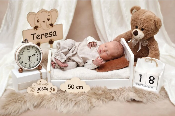 Das größte Geschenk ist ganz klein | Ein bezauberndes kleines Mädchen sorgt seit Kurzem für große Gefühle. Es heißt Teresa und kam am 18. September zur Welt. Für Lena Retter und Markus Kratzer ist ihre Tochter das größte Geschenk und macht ihr Glück perfekt.